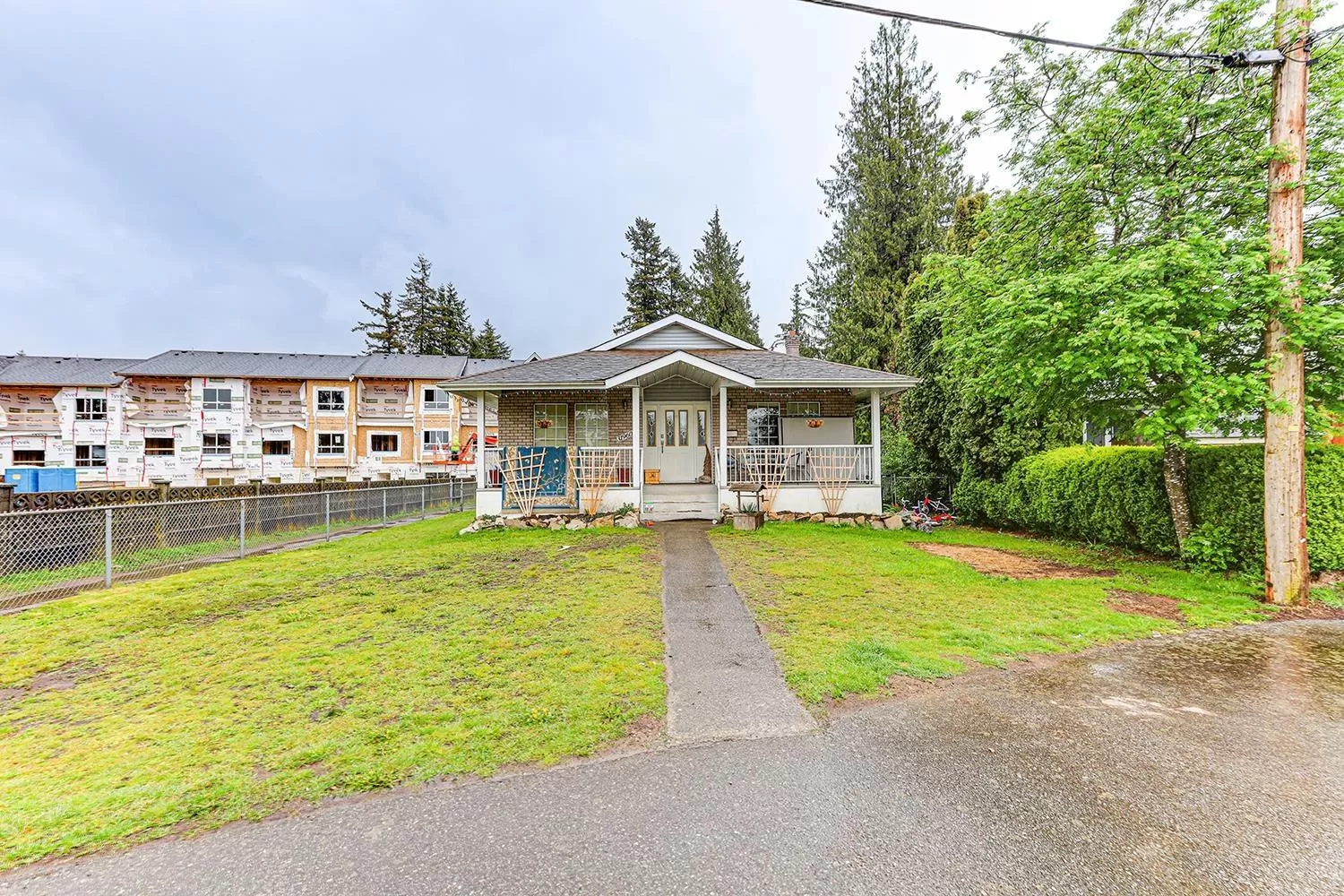 House for rent: 31960 Royal Crescent, Abbotsford, British Columbia V2T 2J3