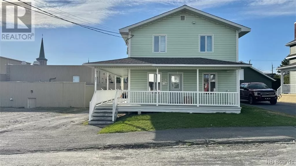 Duplex for rent: 32 35e Avenue, Edmundston, New Brunswick E3V 2T8