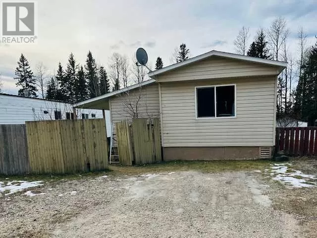Mobile Home for rent: 32 9-pinewoods Drive, Rural Clearwater County, Alberta T4T 2A4