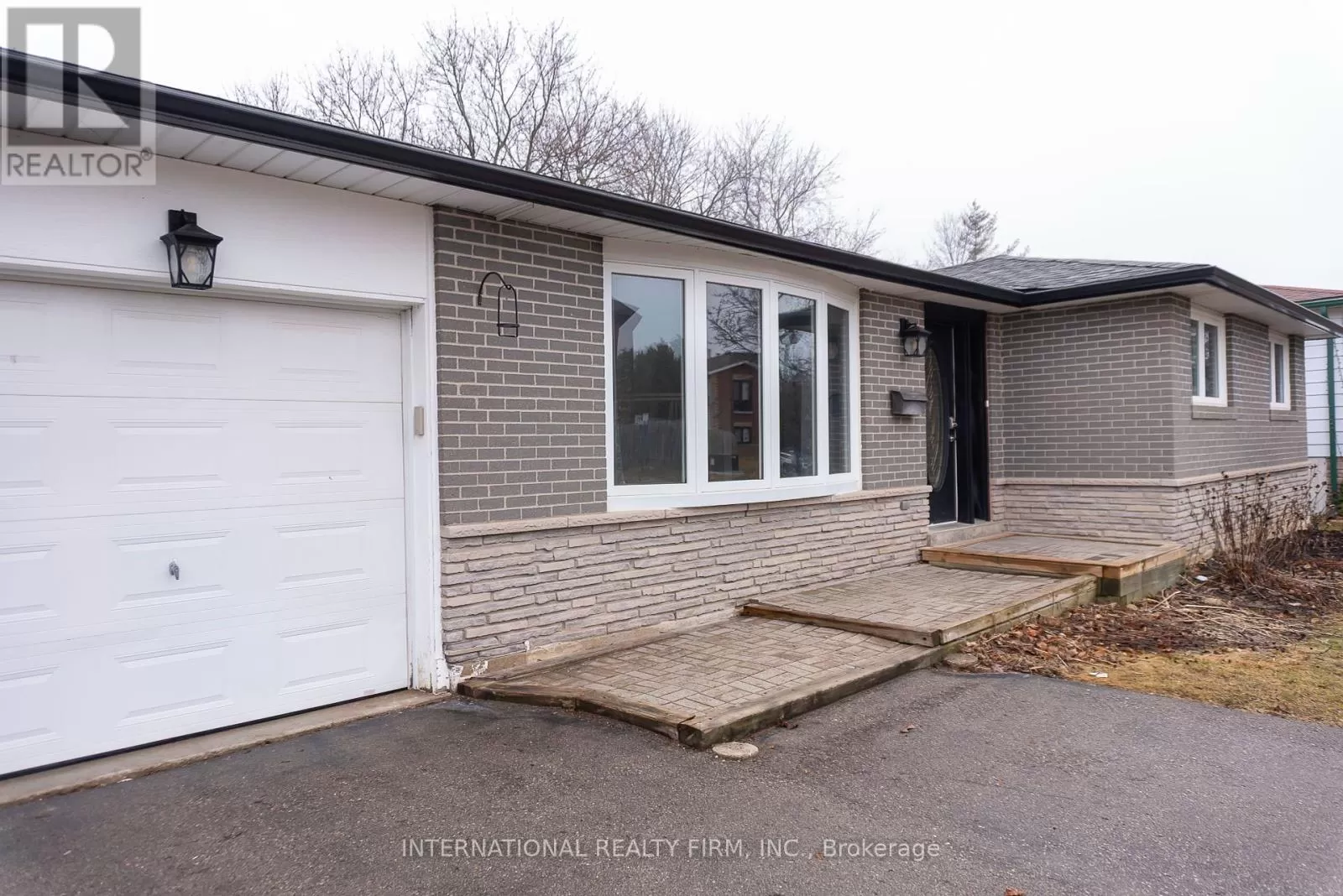 House for rent: 32 Cedar Dr, Orangeville, Ontario L9W 2X6
