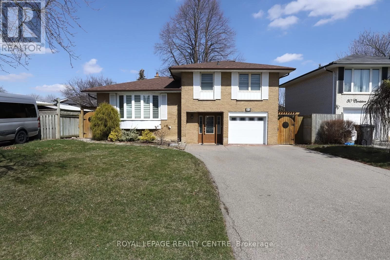 House for rent: 32 Coniston Ave, Brampton, Ontario L6X 2H4