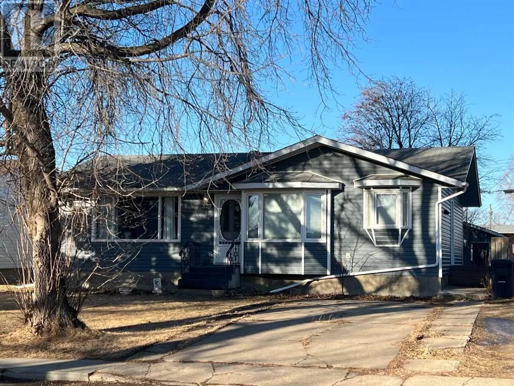 House for rent: 320 5 Street Ne, Slave Lake, Alberta T0G 2A2