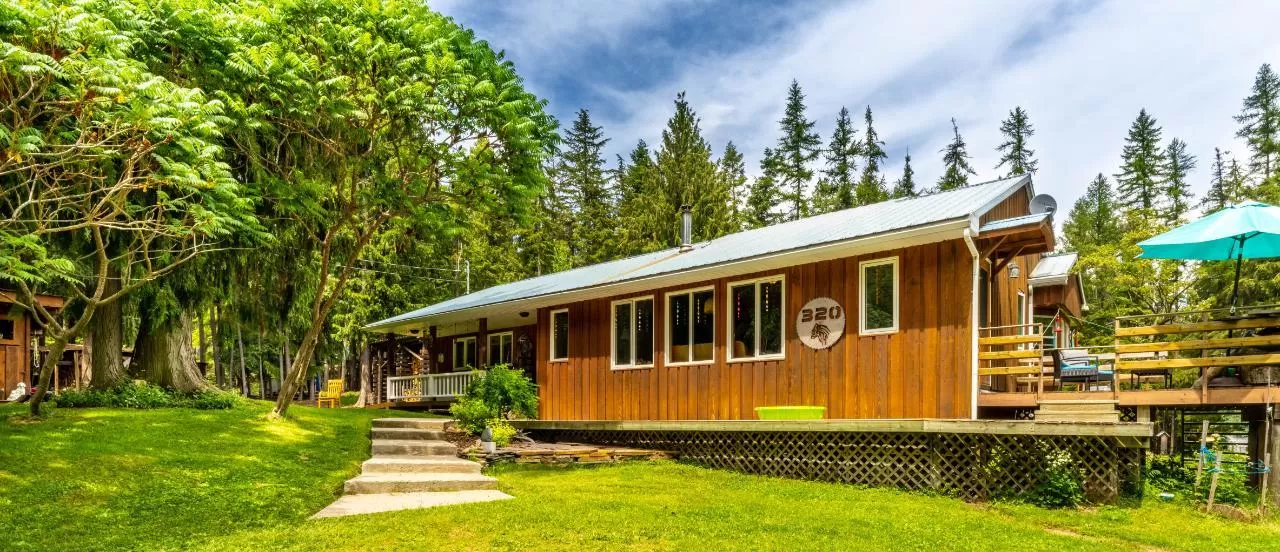House for rent: 320 Lakeview Arrow Creek Road, Arrow Creek, British Columbia V0B 1G8
