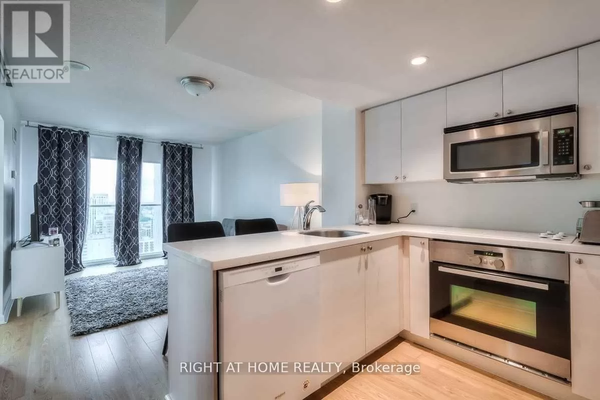 Apartment for rent: 3201 - 8 Park Road, Toronto, Ontario M4W 3S5
