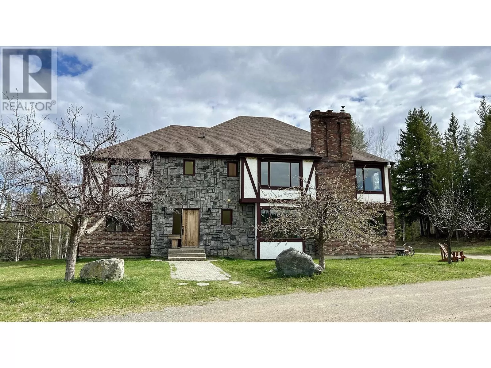 House for rent: 3221 Canim Hendrix Road, Canim Lake, British Columbia V0K 1J0