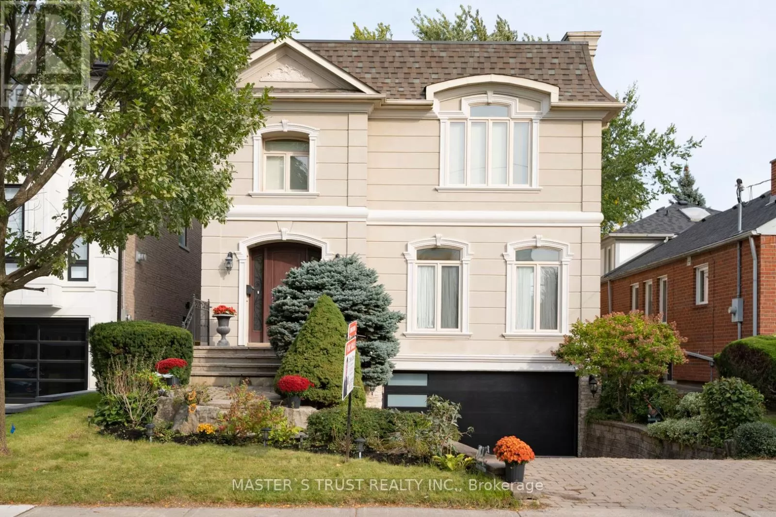 House for rent: 322b Empress Avenue, Toronto, Ontario M2N 3V4