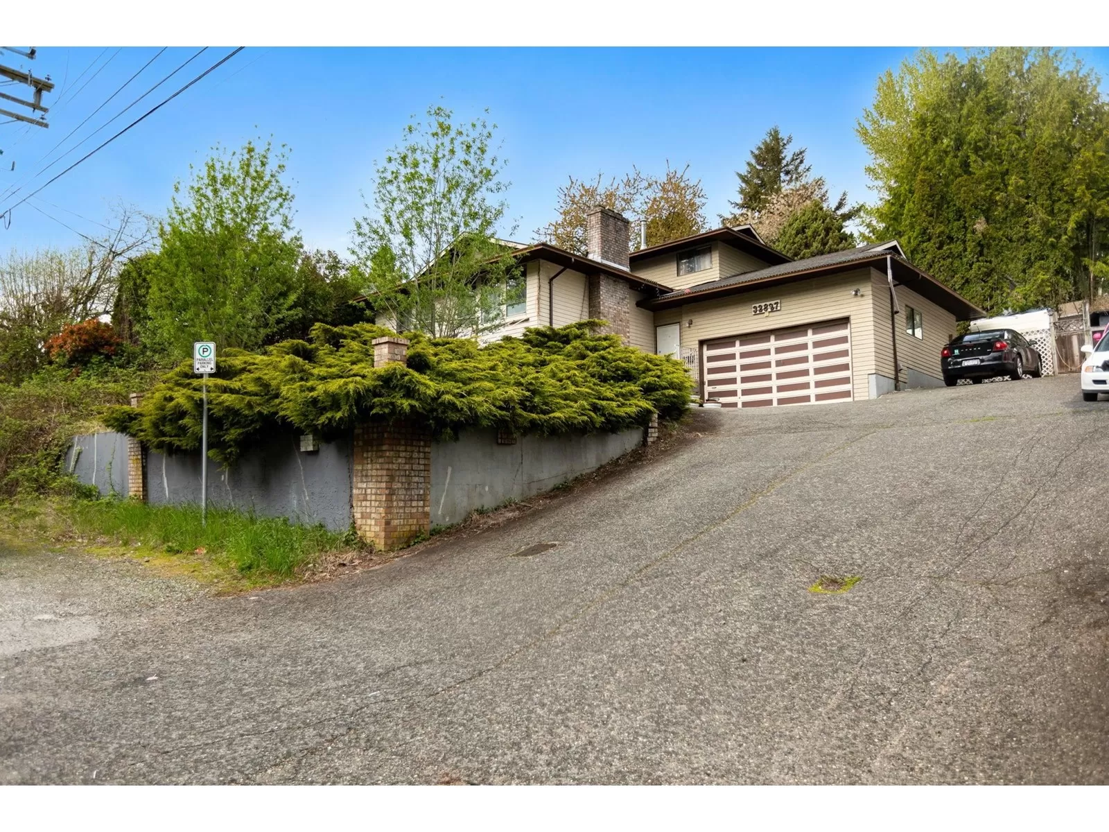 House for rent: 32827 14 Avenue, Mission, British Columbia V2V 6C1