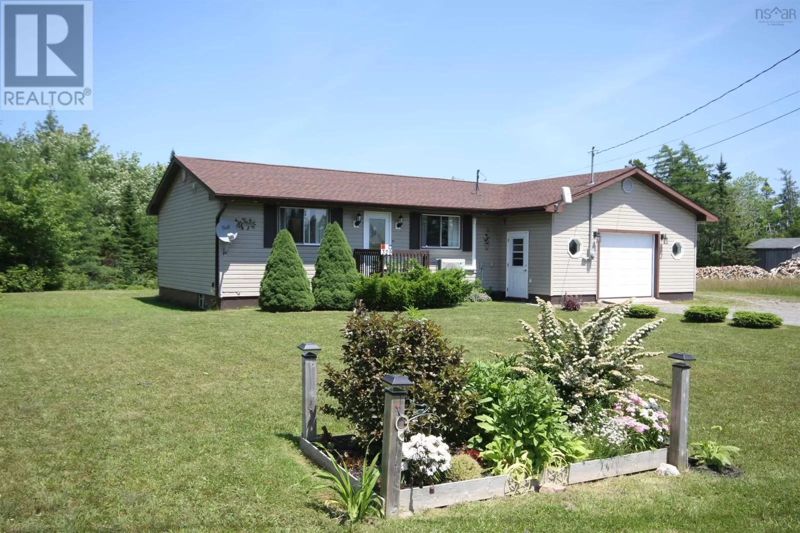 House for rent: 329 Grandique Ferry Road, Louisdale, Nova Scotia B0E 1V0