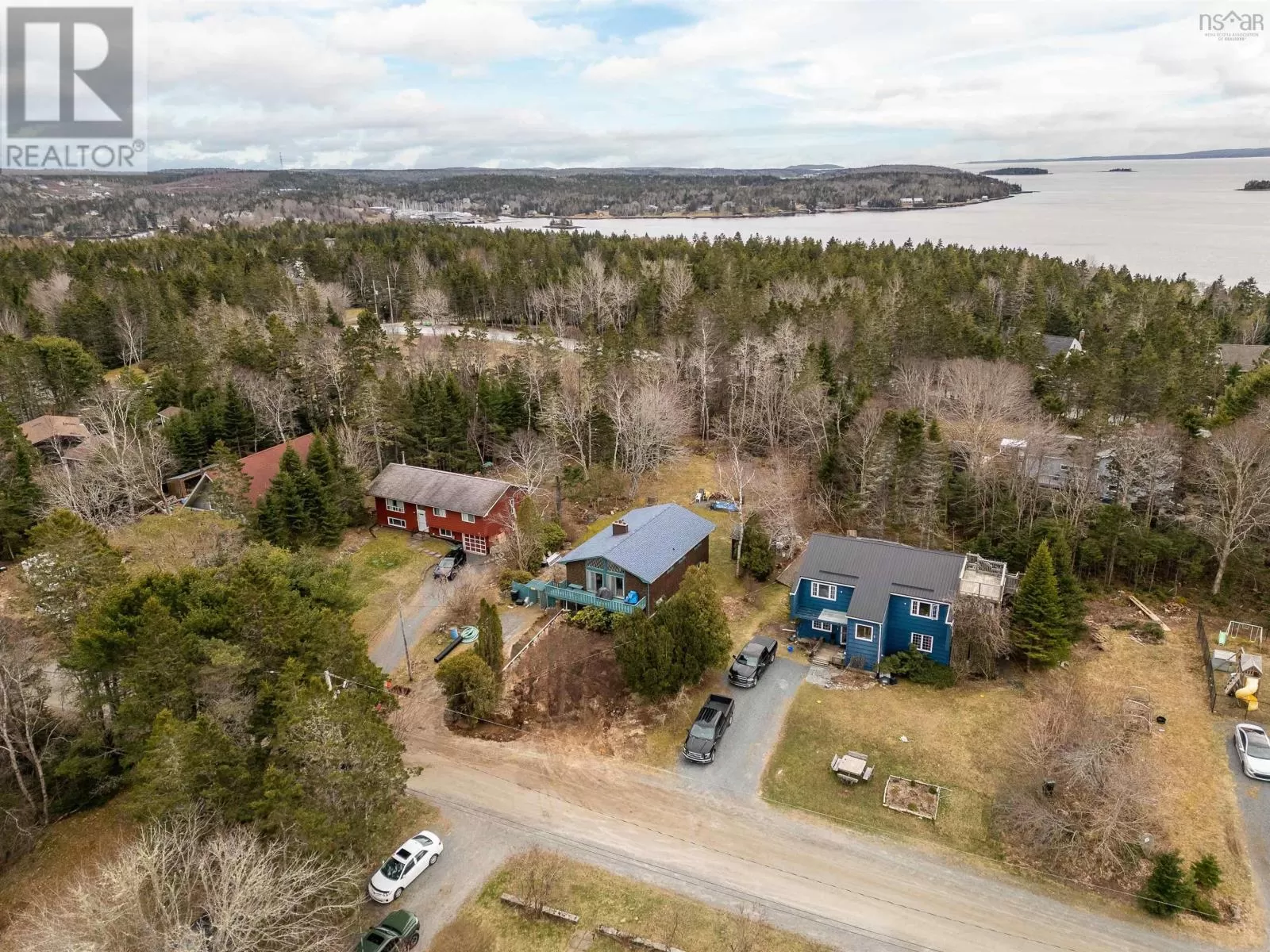 House for rent: 33 Downie Drive, Head Of St. Margarets Bay, Nova Scotia B3Z 2A2