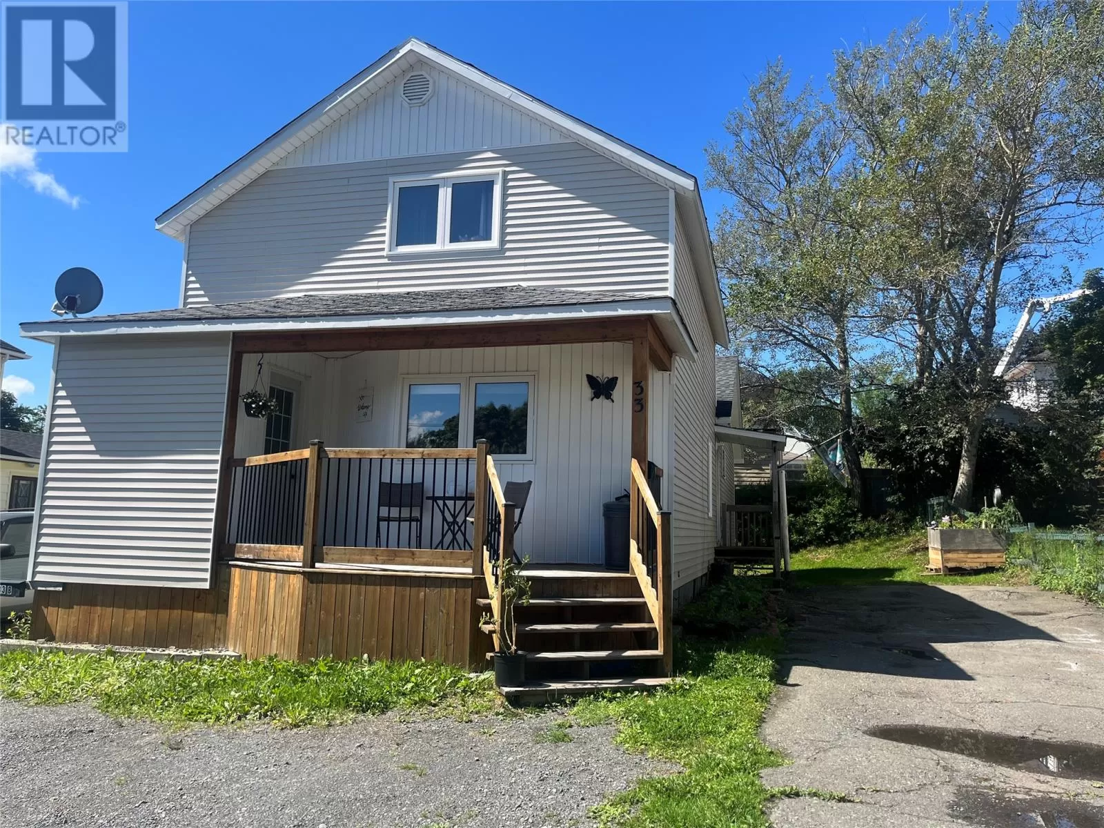 Multi-Family for rent: 33 Junction Road, Grand Falls-Windsor, Newfoundland & Labrador A2A 1K5