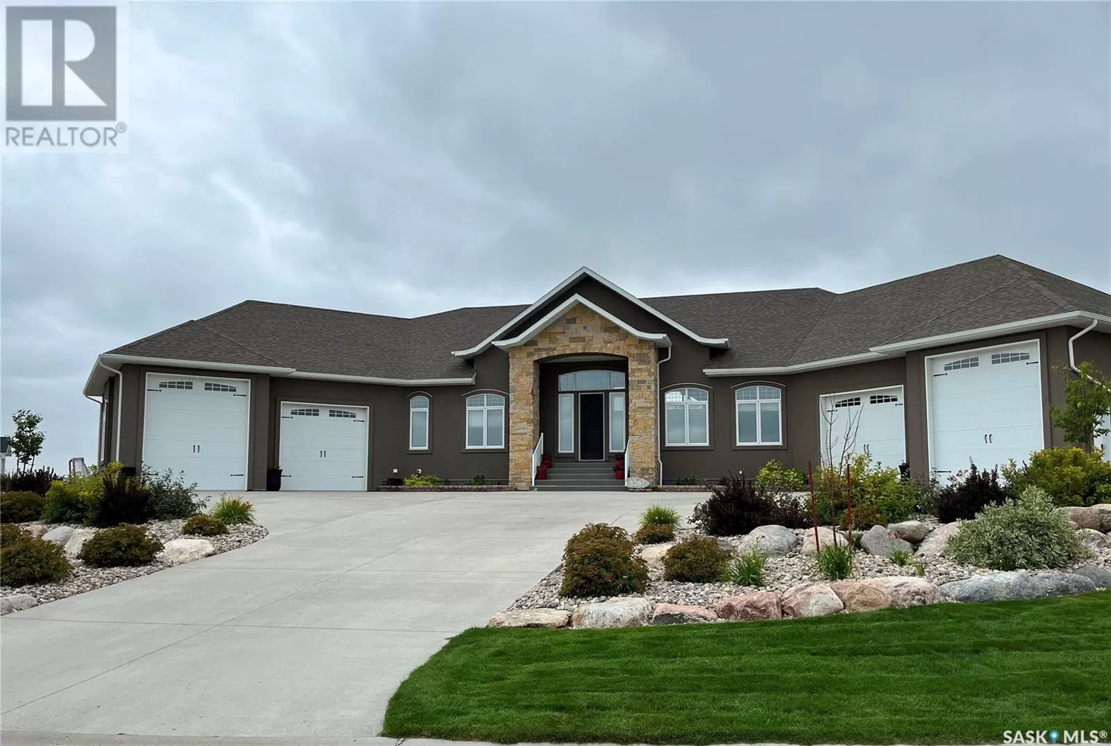 House for rent: 330 Spruce Creek Drive, Edenwold Rm No. 158, Saskatchewan S0G 3Z0