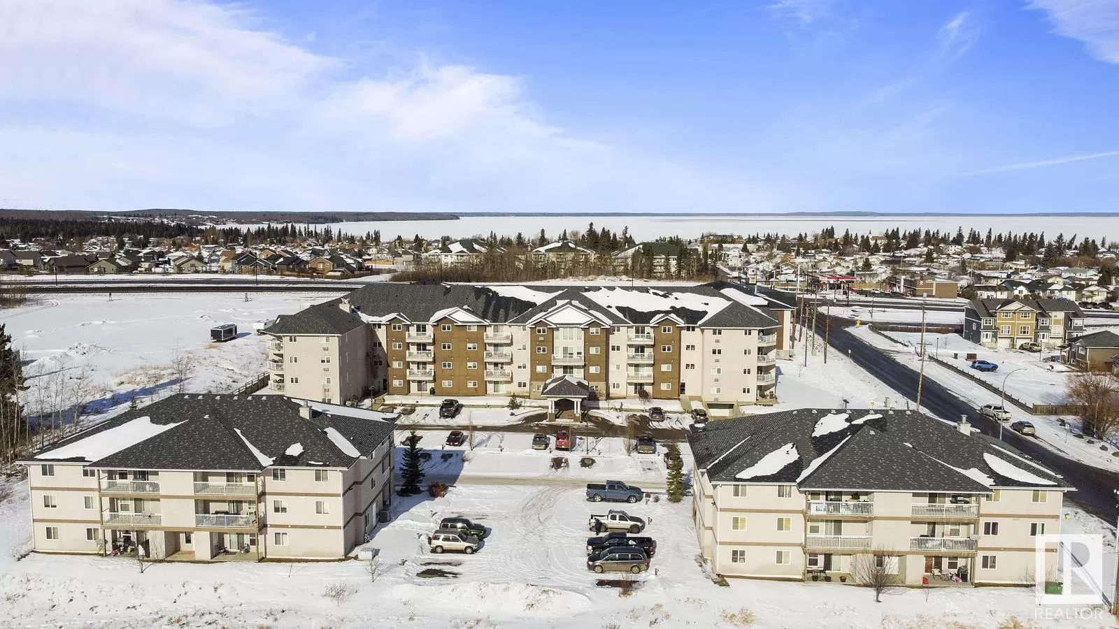 Apartment for rent: #3307 901 16 St, Cold Lake, Alberta T9M 0C3