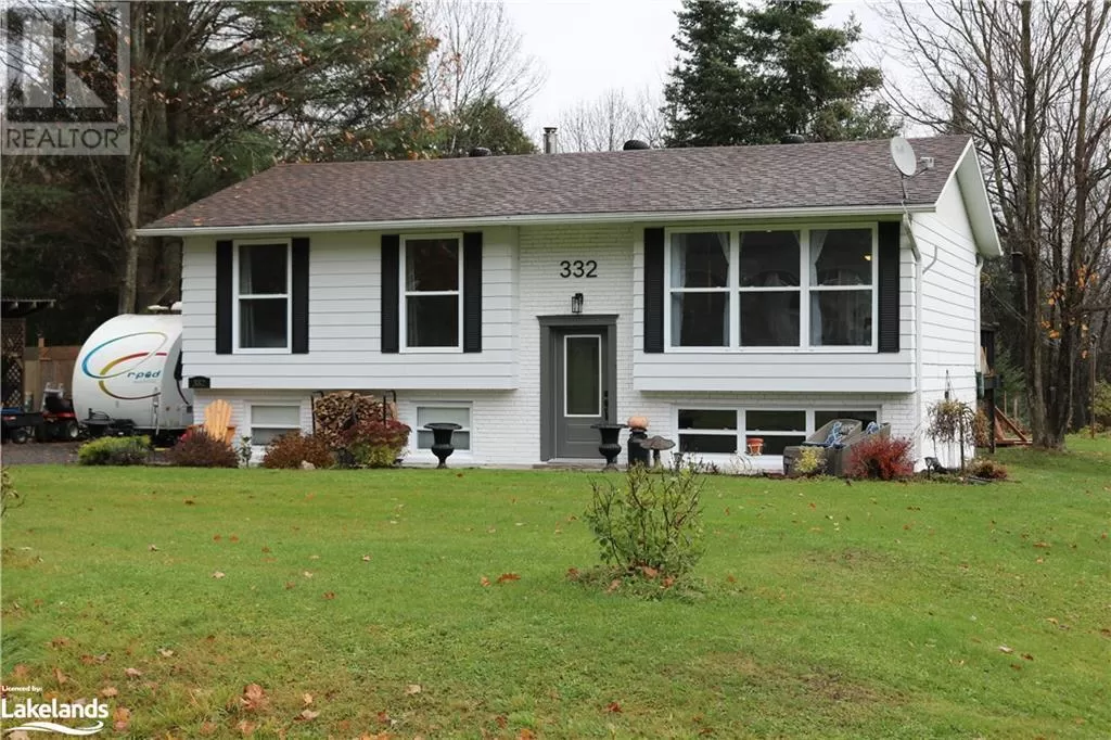 House for rent: 332 Forest Glen Road, Huntsville, Ontario P1H 1R8