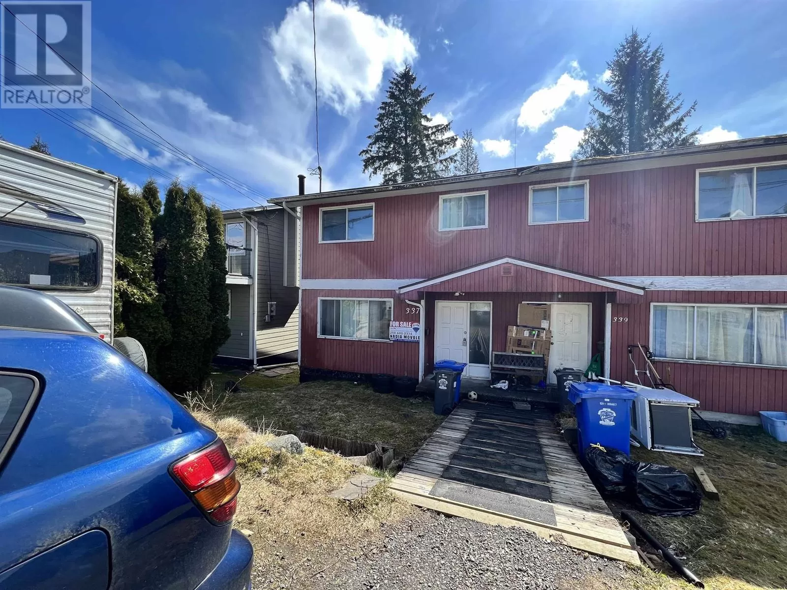 Duplex for rent: 337 W 8th Avenue, Prince Rupert, British Columbia V8J 2P6