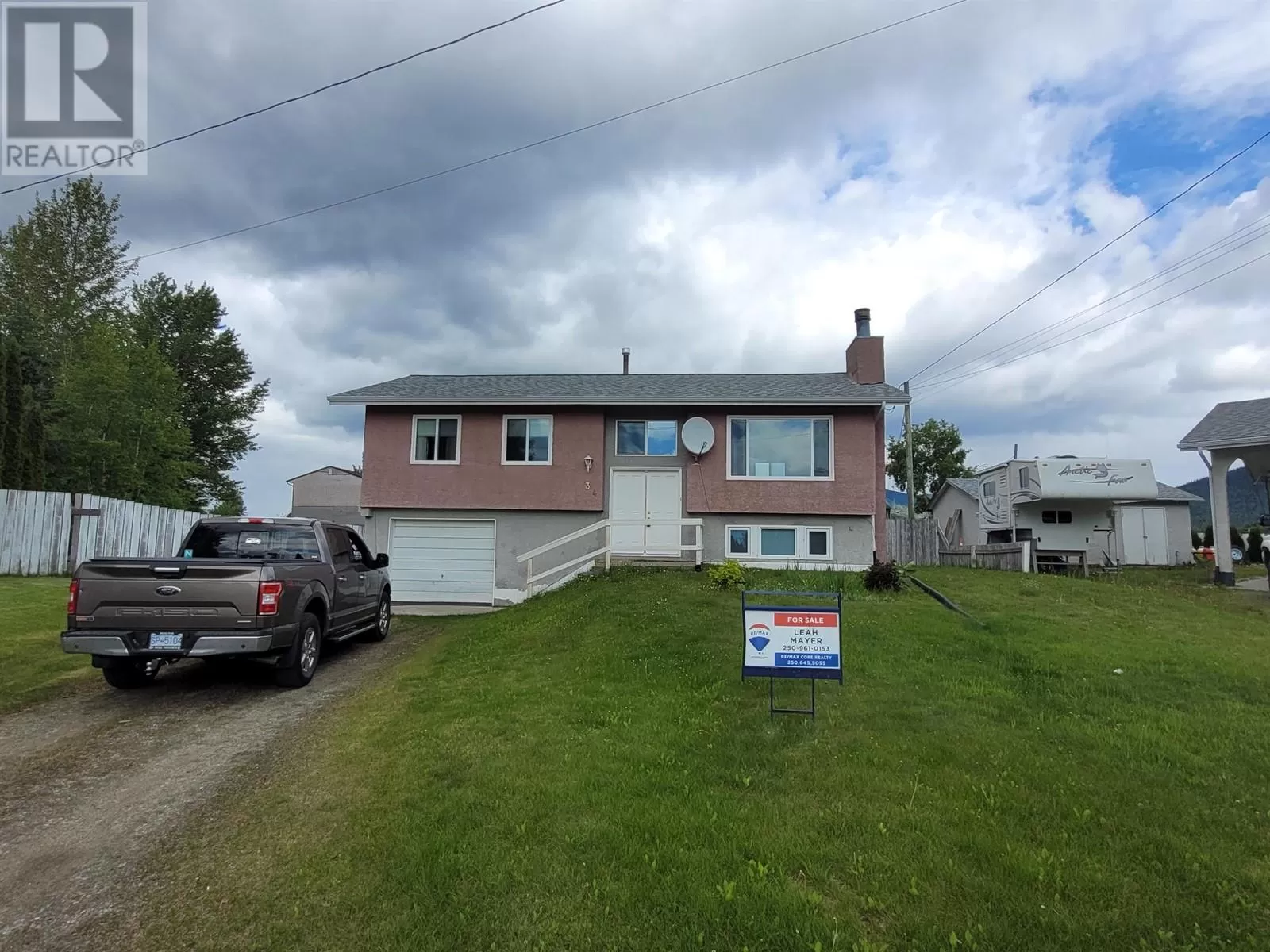 House for rent: 34 Blackwater Crescent, Mackenzie, British Columbia V0J 2C0