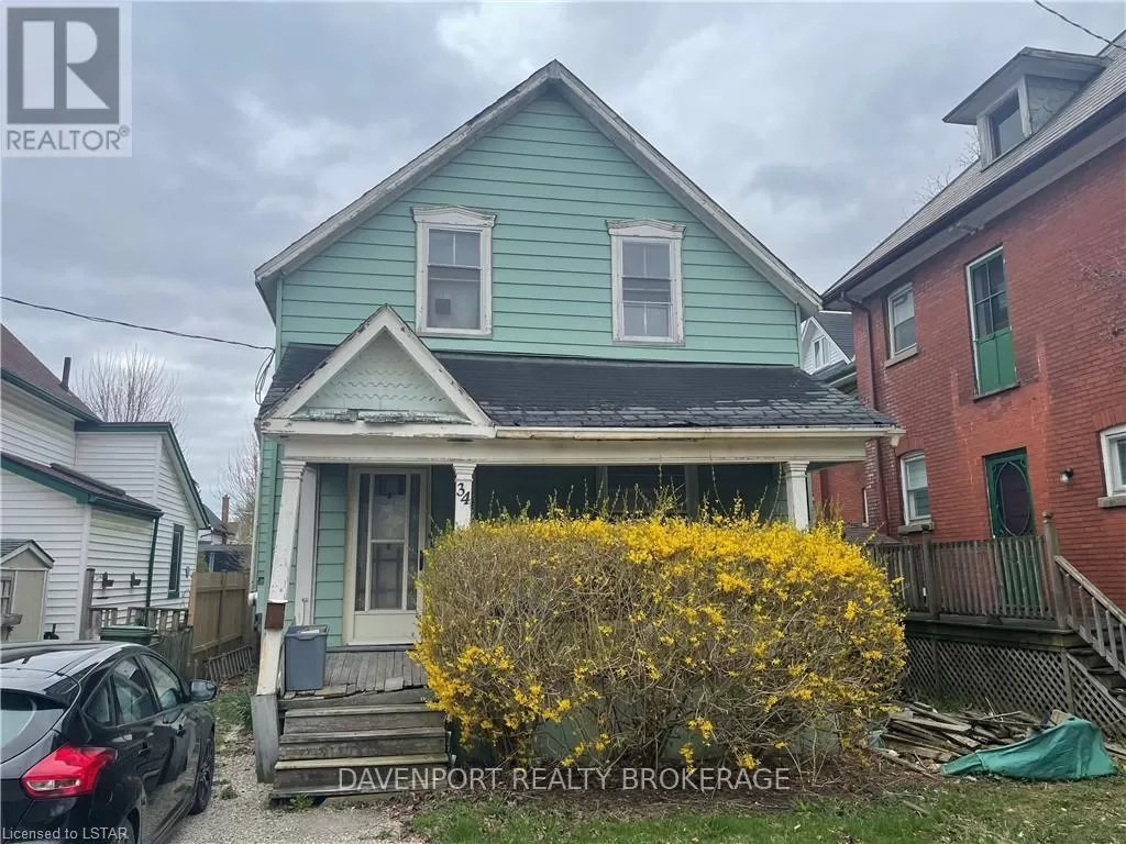 House for rent: 34 Elizabeth Street, St. Thomas, Ontario N5R 2X1