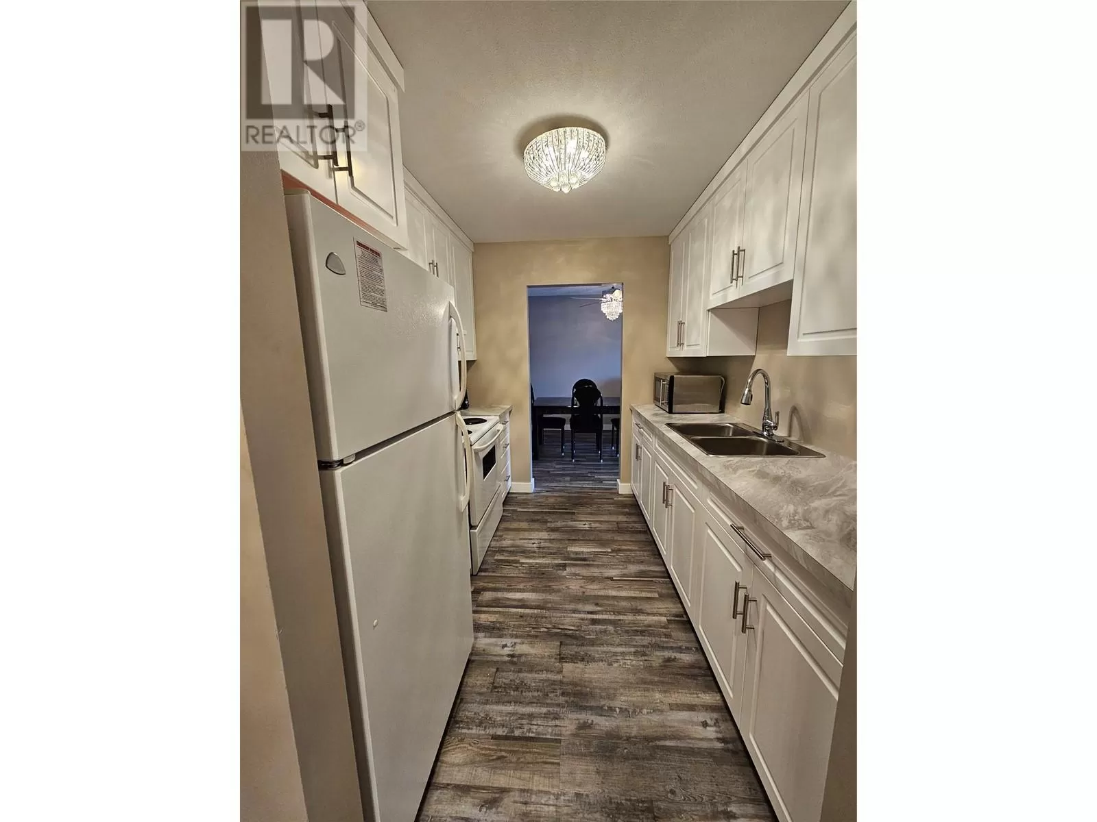 Apartment for rent: 340 Northgate Unit# 301, Tumbler Ridge, British Columbia V0C 2W0