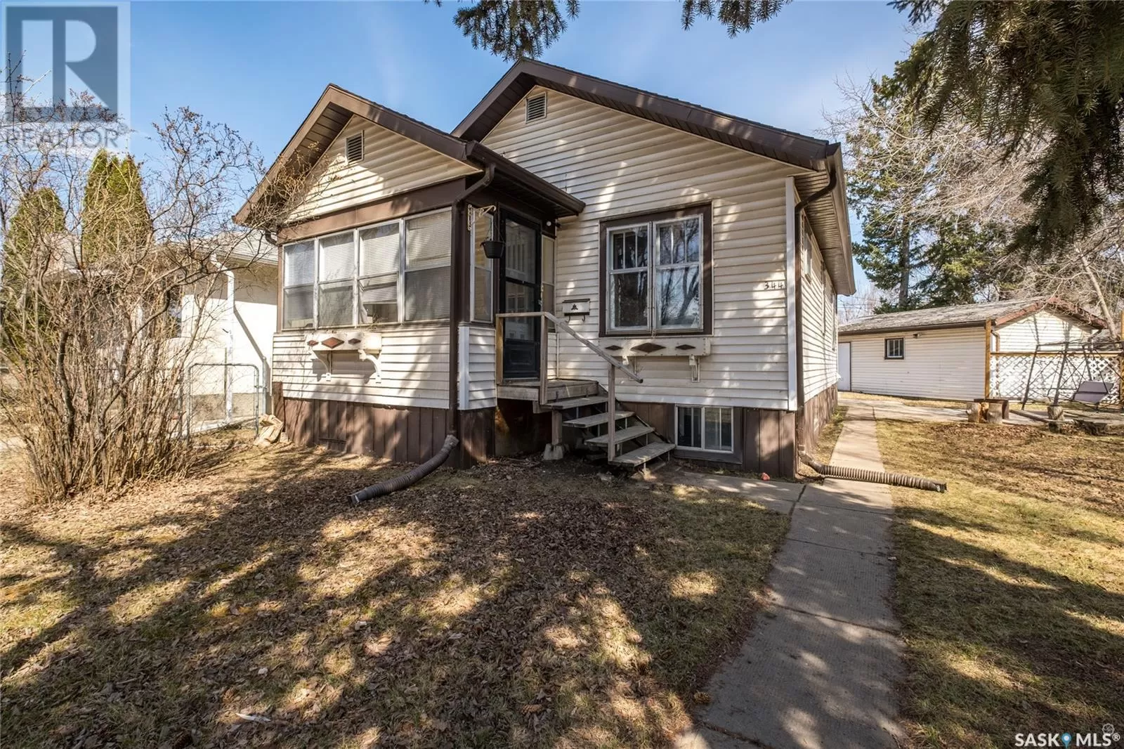 House for rent: 344 15th Street W, Prince Albert, Saskatchewan S6V 3R2
