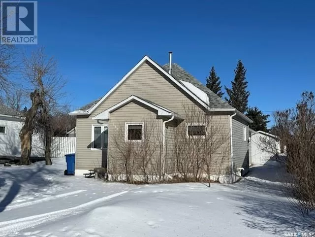 House for rent: 344 5th Avenue E, Melville, Saskatchewan S0A 2P0