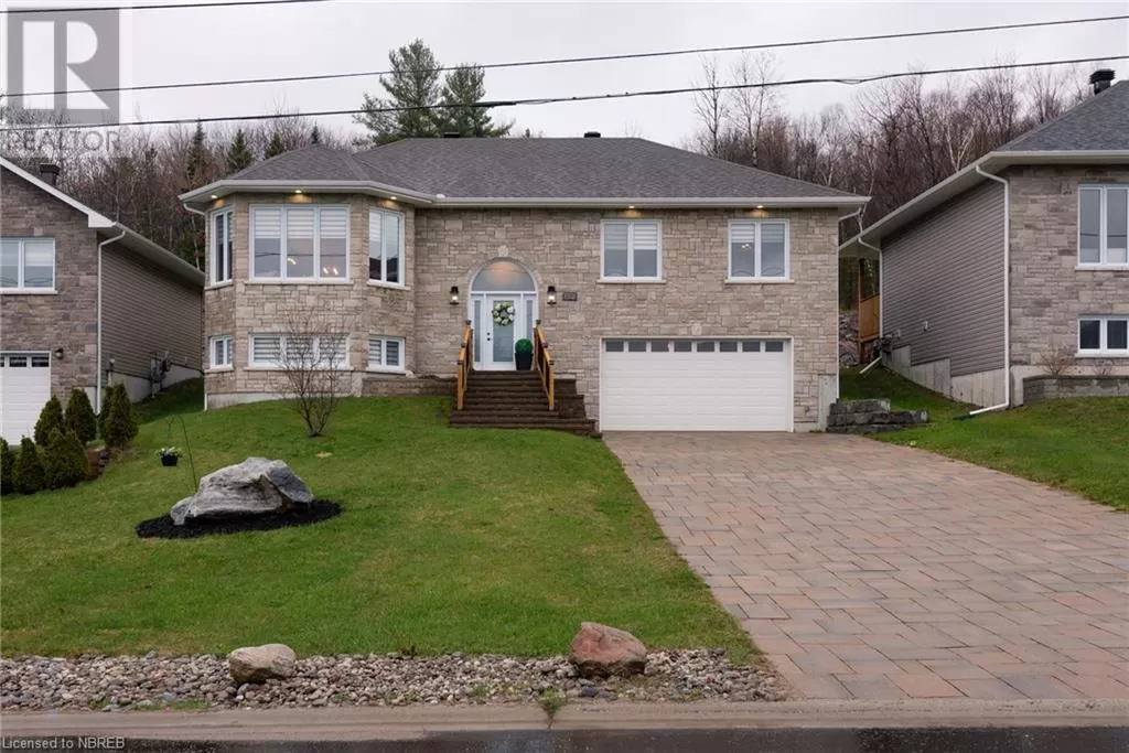 House for rent: 344 Golf Club Road, North Bay, Ontario P1B 0E8