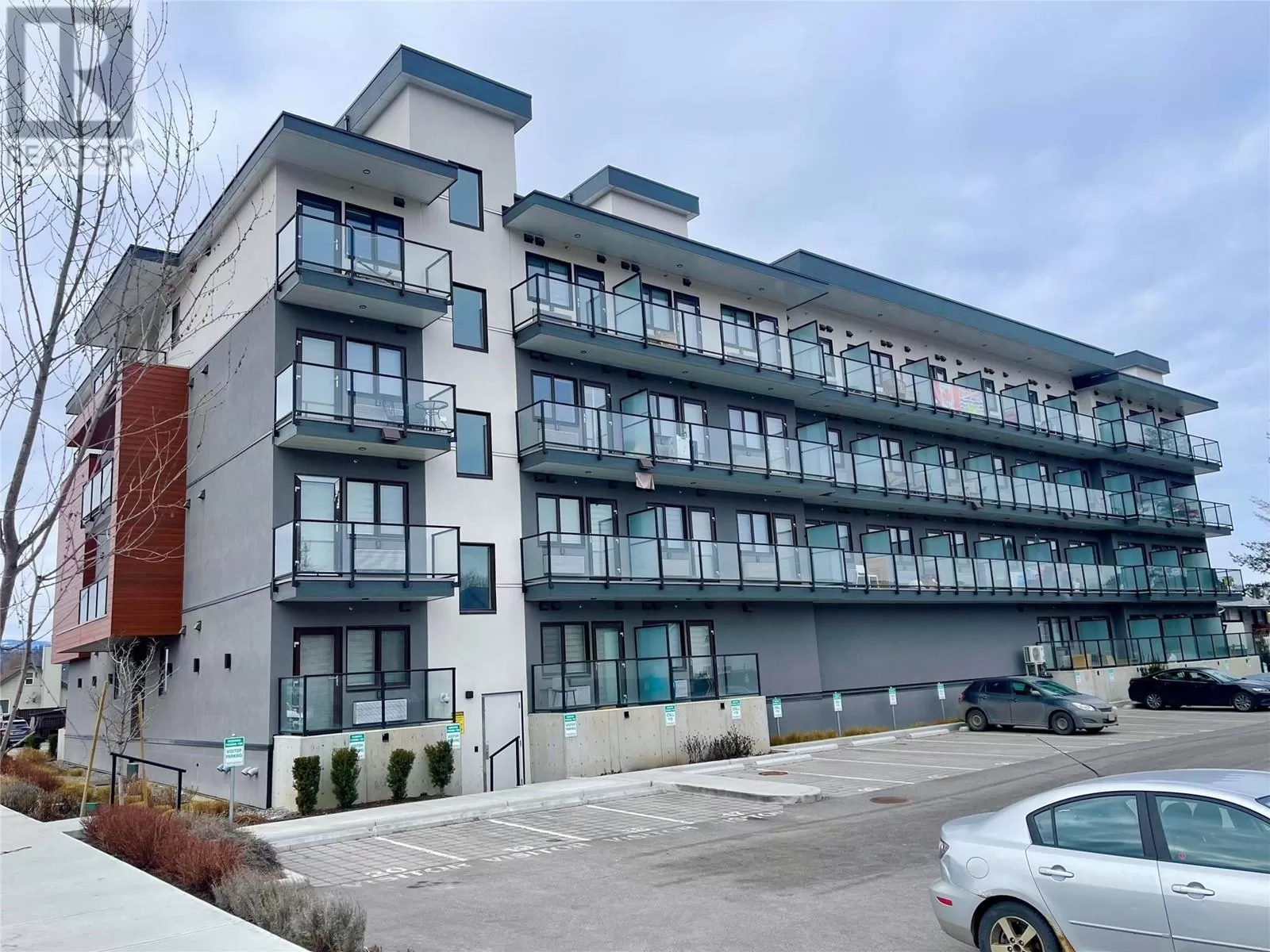 Apartment for rent: 345 Dougall Road N Unit# 202, Kelowna, British Columbia V1X 3K8