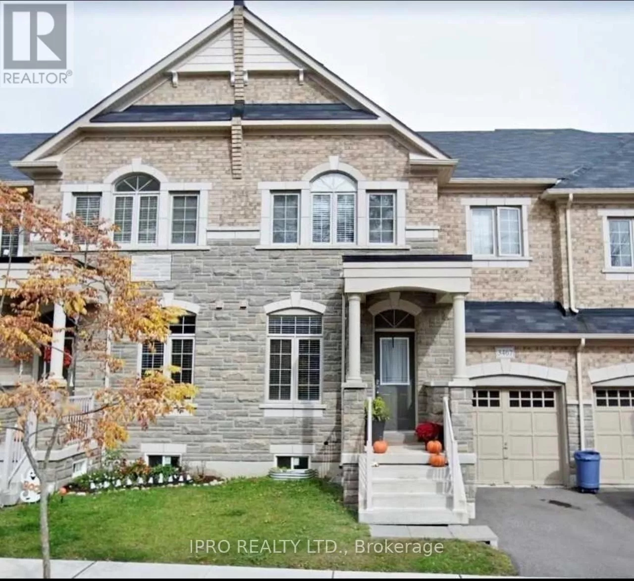 Row / Townhouse for rent: 3467 Fourth Line, Oakville, Ontario L6M 4K6