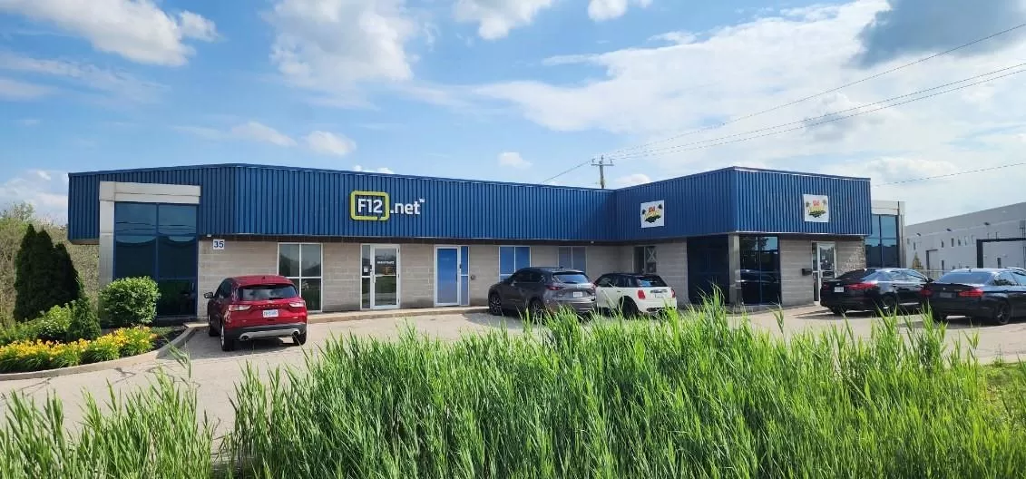 Multi-Tenant Industrial for rent: 35 Cherry Blossom Road, Cambridge, Ontario N3H 4R7
