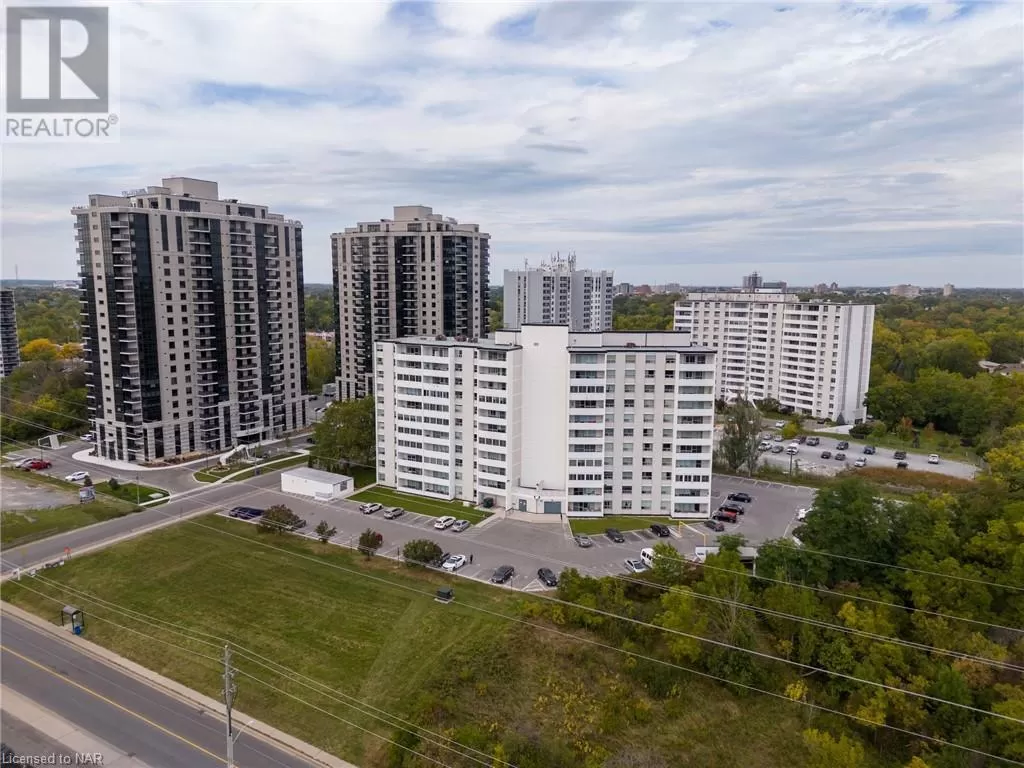 Apartment for rent: 35 Towering Heights Boulevard Unit# 903, St. Catharines, Ontario L2T 3G8