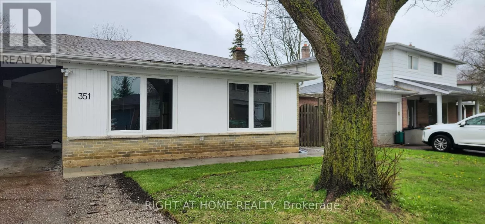 House for rent: 351 Glenrose Road, Newmarket, Ontario L3Y 4M4