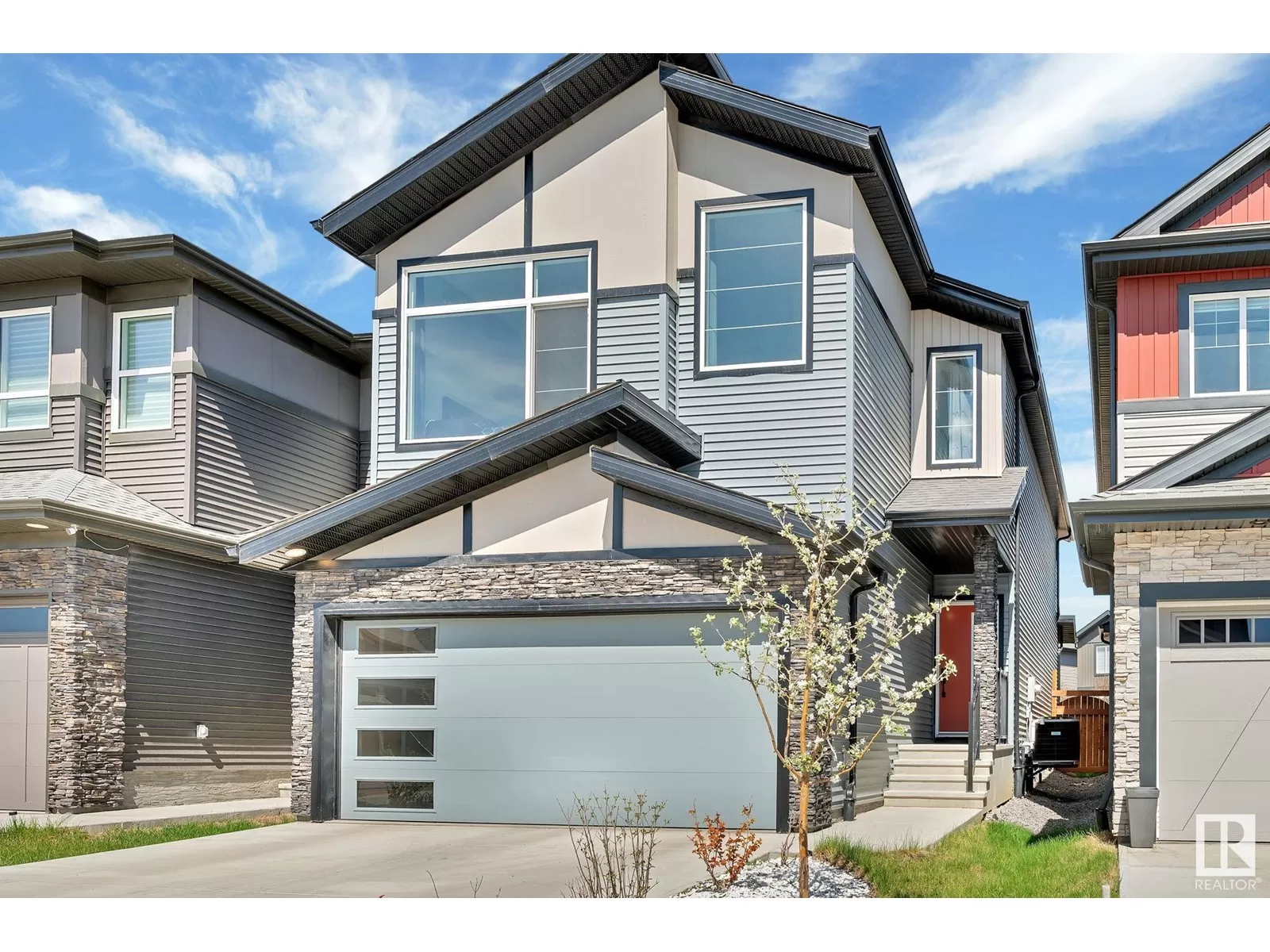 House for rent: 3512 Checknita Pt Sw, Edmonton, Alberta T6W 4W6