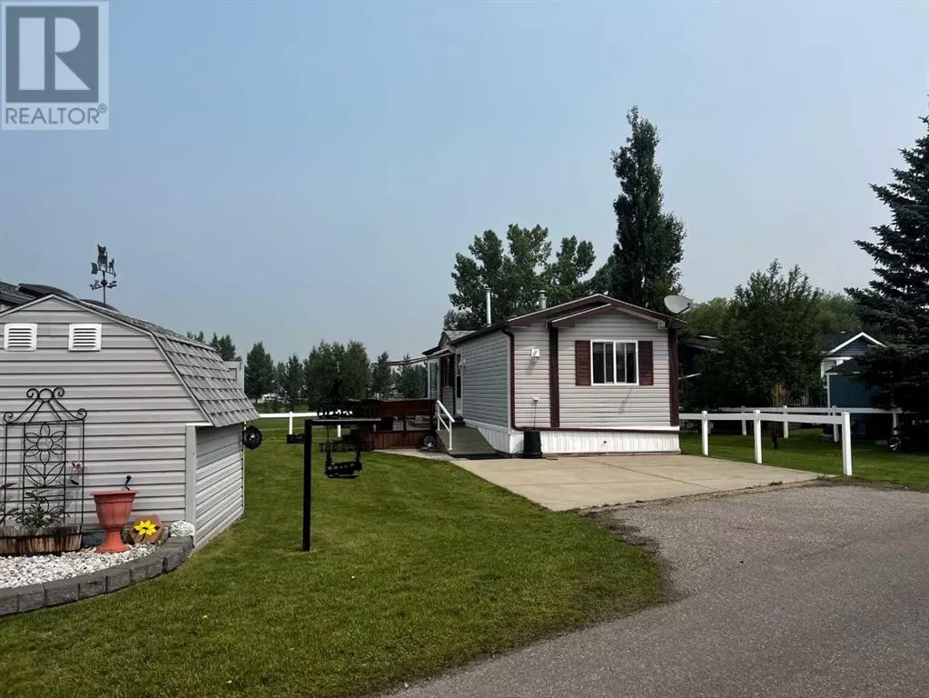 Manufactured Home/Mobile for rent: 35468 Range Road, Rural Red Deer County, Alberta T4G 0M3
