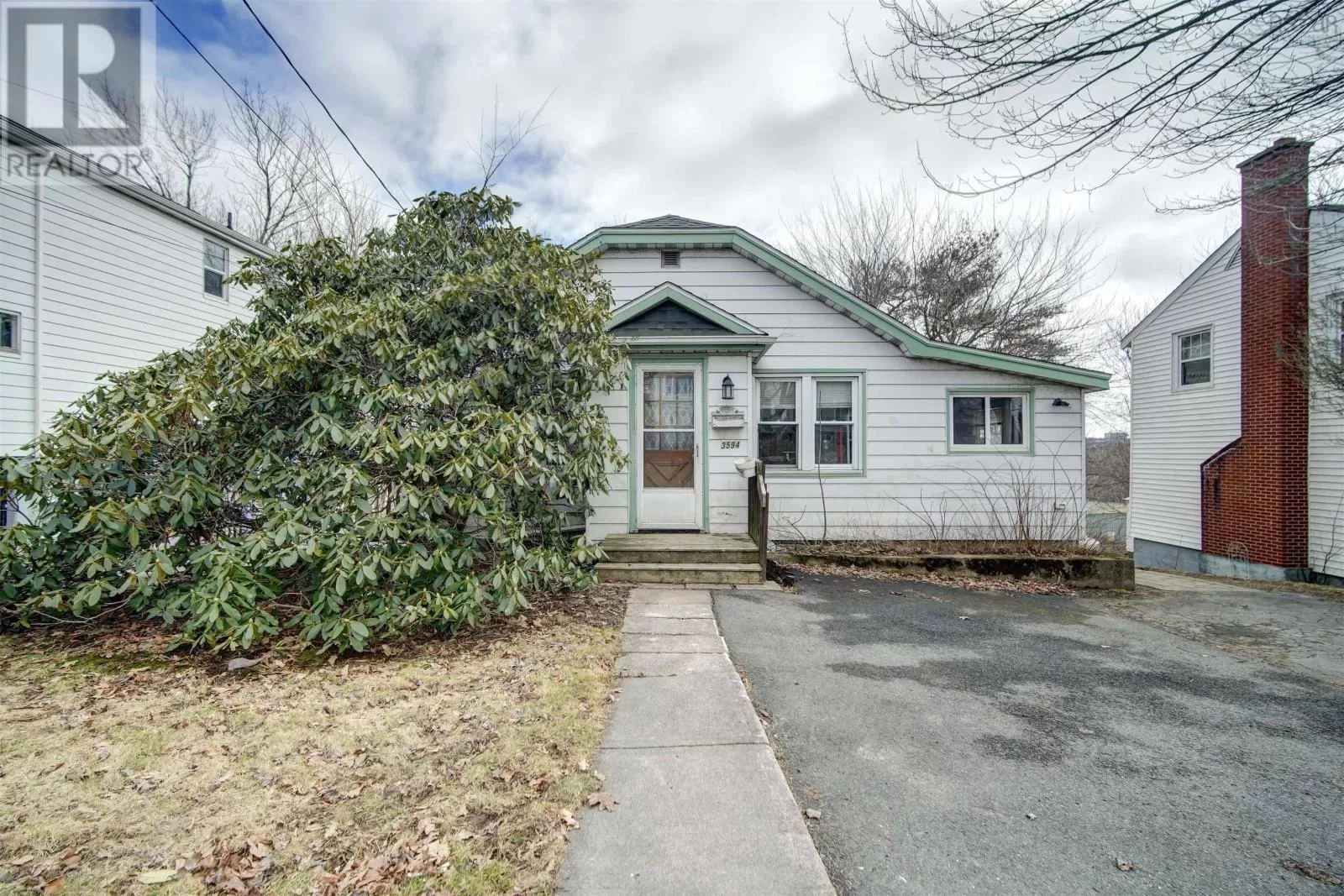 House for rent: 3594 Windsor Street, Halifax, Nova Scotia B3K 5G8