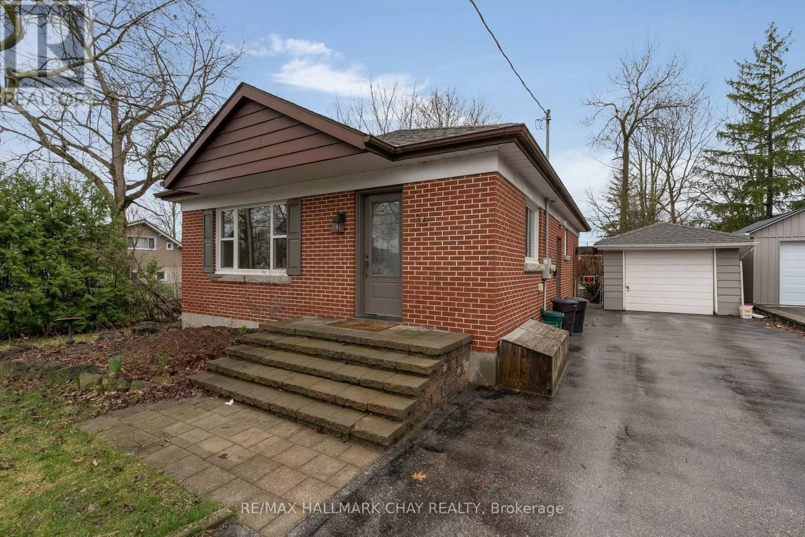 Duplex for rent: 36 Lount Street, Barrie, Ontario L4M 3E1