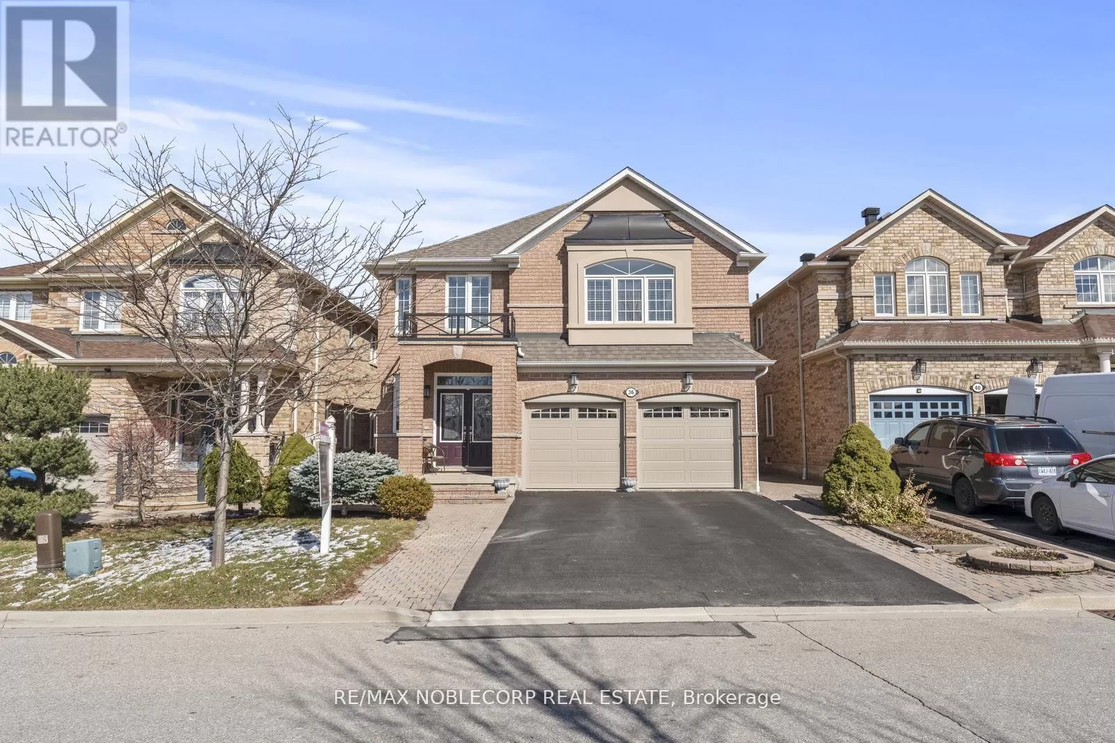 House for rent: 36 Venice Gate Dr, Vaughan, Ontario L4H 0E7