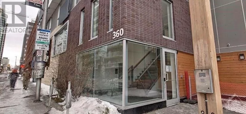 Apartment for rent: 360 Cumberland Street Unit#103, Ottawa, Ontario K1N 0B1