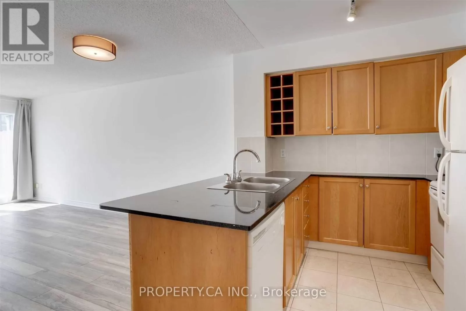 Apartment for rent: 3605 - 210 Victoria Street, Toronto, Ontario M5B 2R3