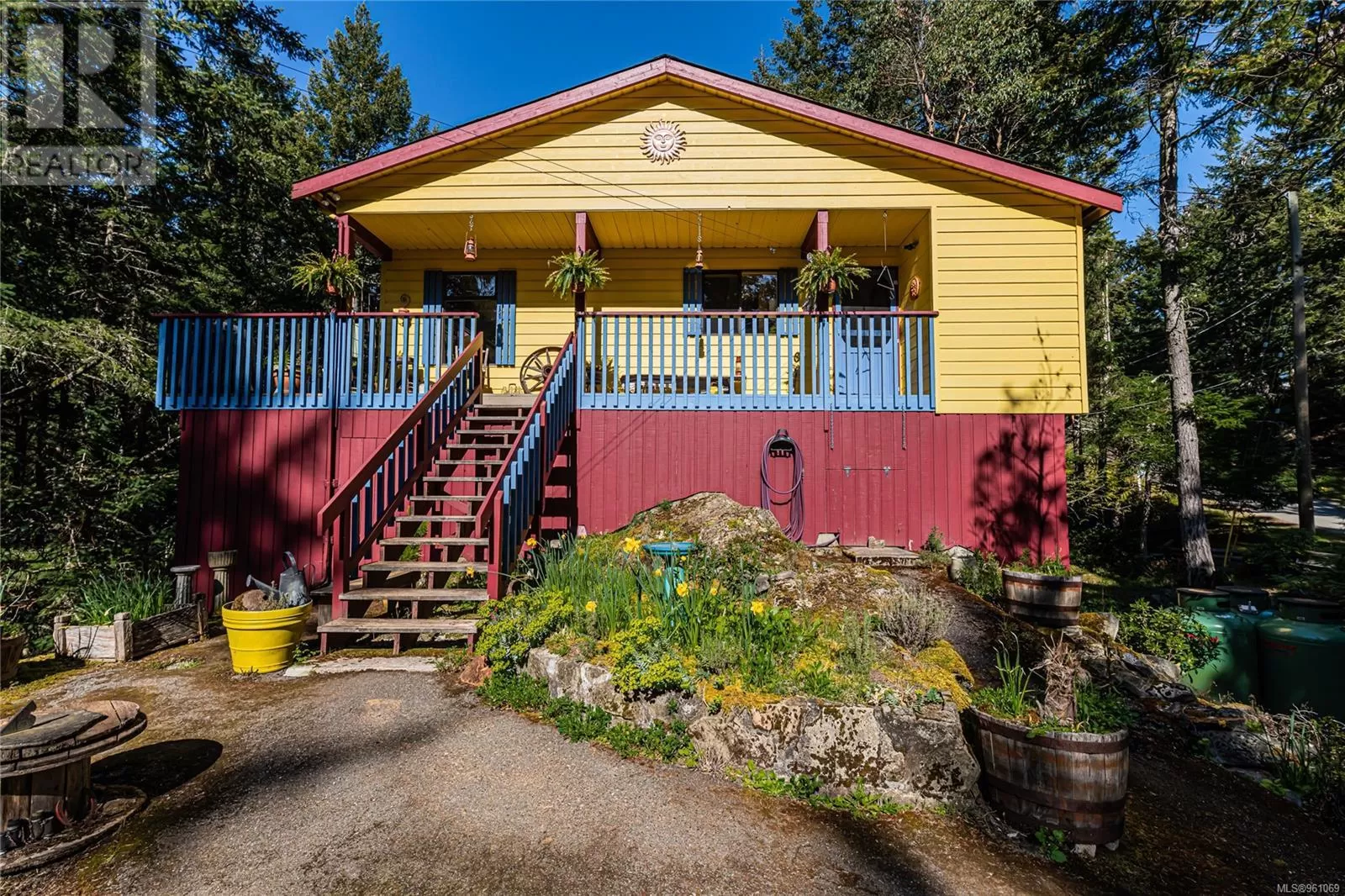 House for rent: 3711 Keel Cres, Pender Island, British Columbia V0N 2M2