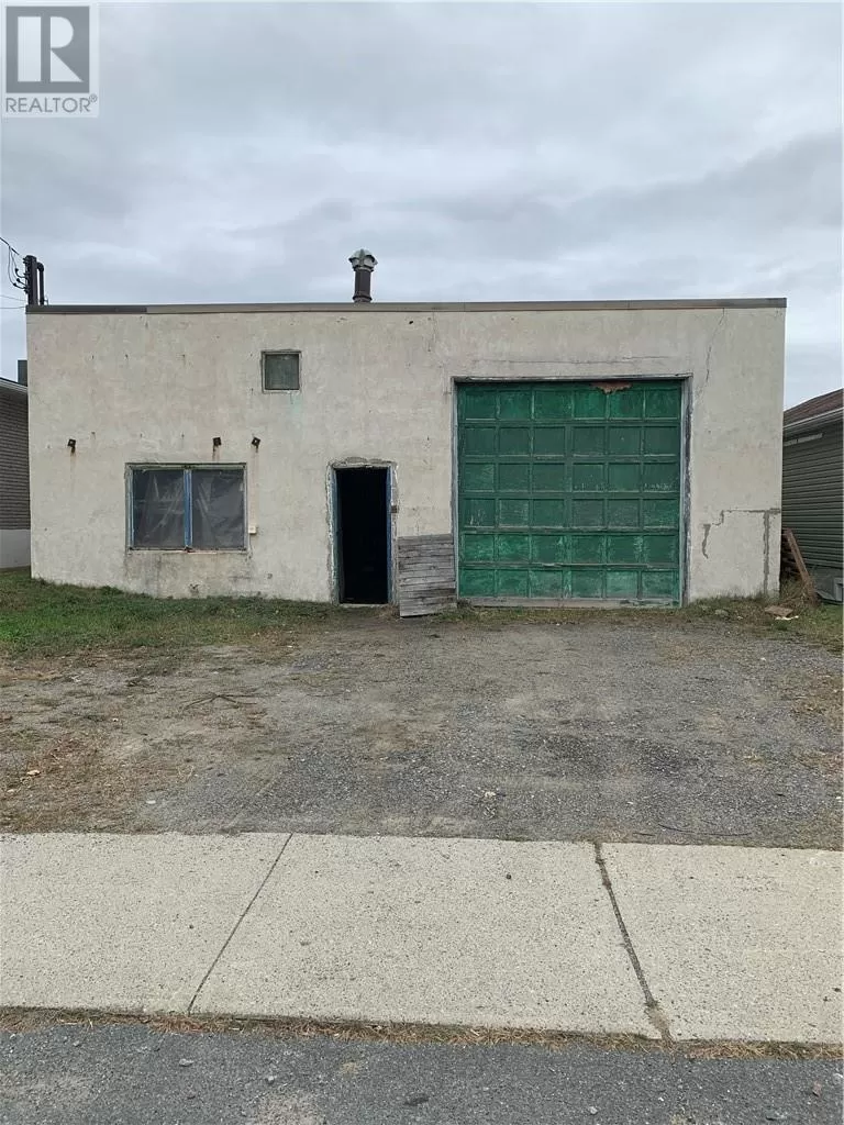Other for rent: 372 Dell Street, Greater Sudbury, Ontario P3B 2M1