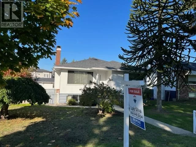 House for rent: 3737 Kincaid Street, Burnaby, British Columbia V5G 1V4