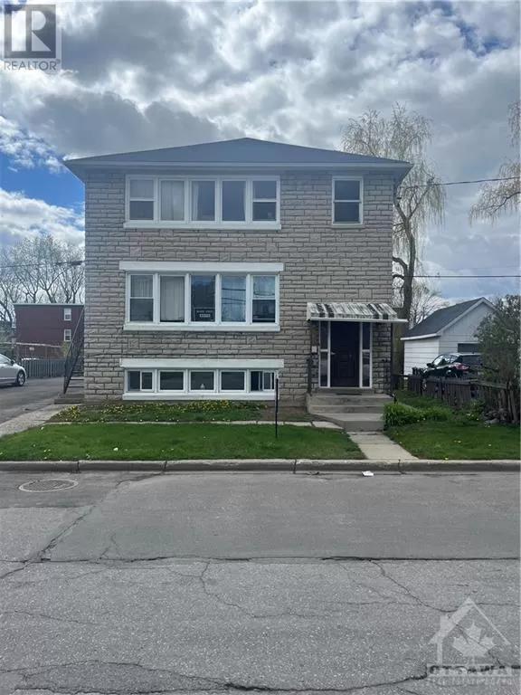 Fourplex for rent: 382 Brant Street, Ottawa, Ontario K1L 6V6
