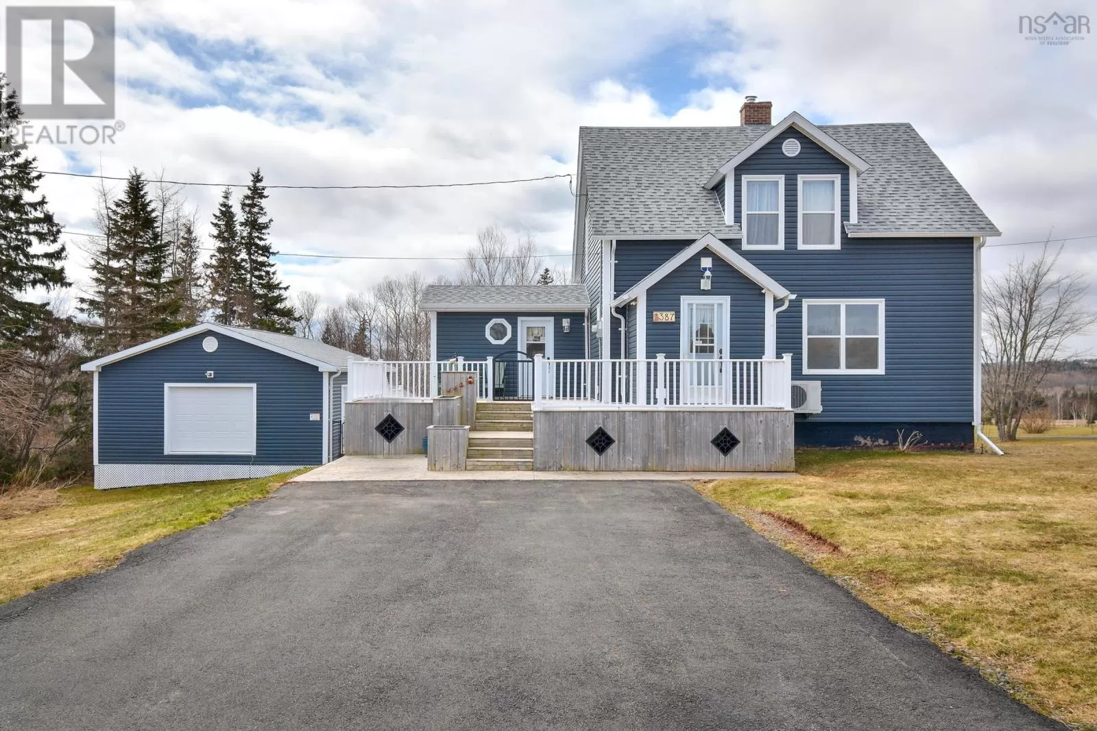 House for rent: 387 Rudderham Road, Point Edward, Nova Scotia B2A 4V6