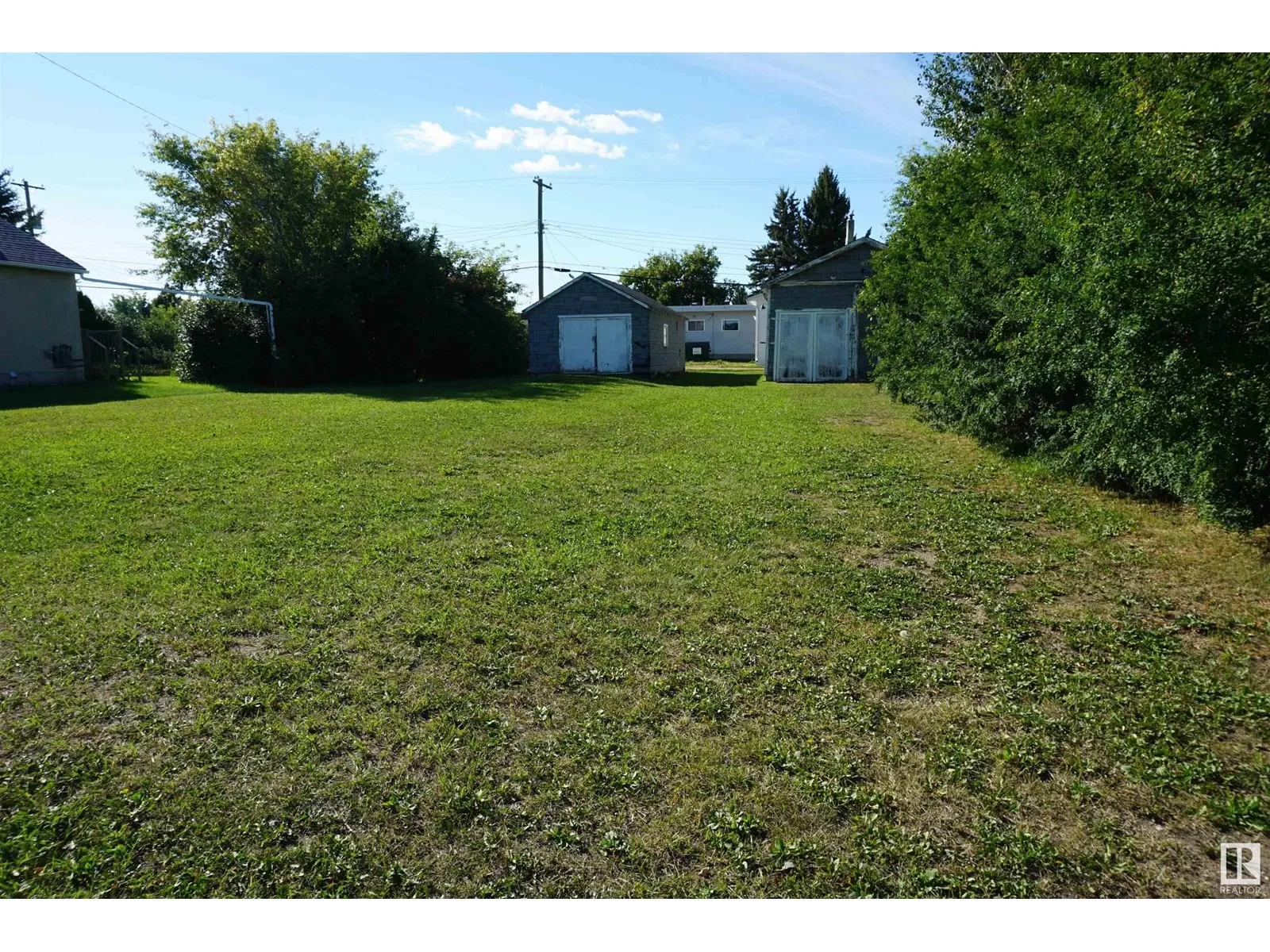 No Building for rent: 388 West Railway Dr, Smoky Lake Town, Alberta T0A 3C0