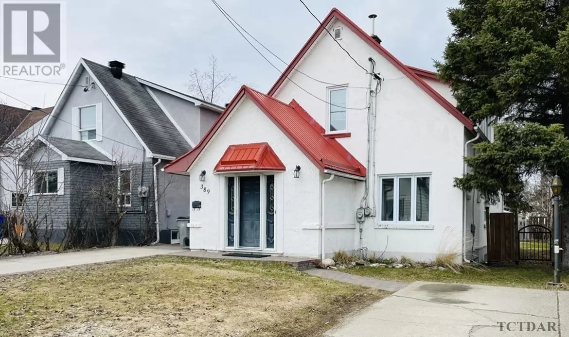 Duplex for rent: 389 Toke St, Timmins, Ontario P4N 6V6