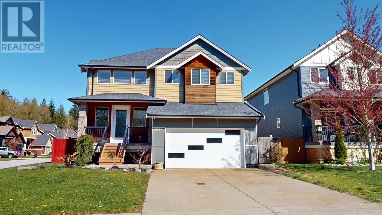 House for rent: 39010 Kingfisher Road, Squamish, British Columbia V8B 0S9