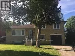 House for rent: 393 Hounslow Avenue, Toronto, Ontario M2R 1H7