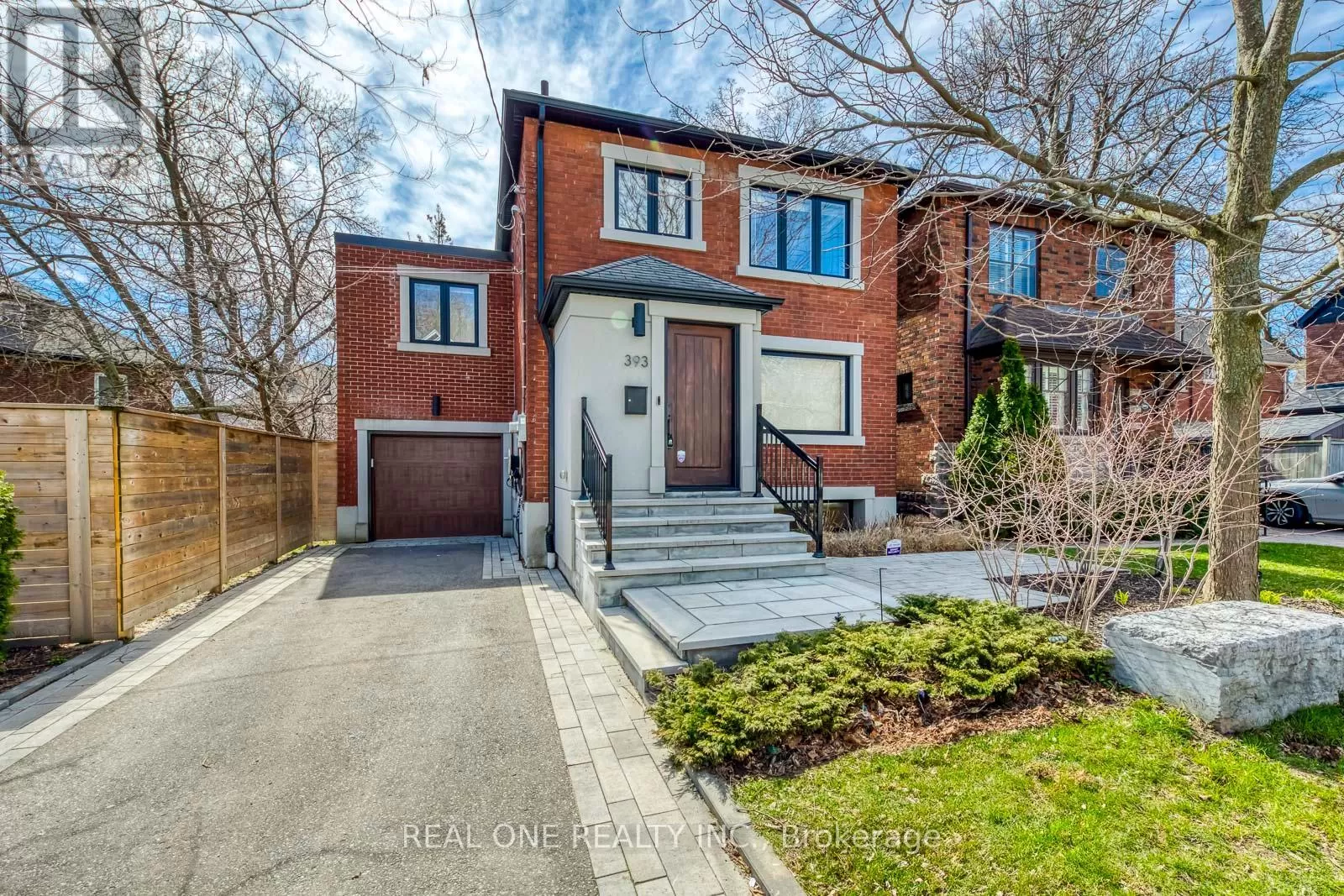 House for rent: 393 Summerhill Avenue, Toronto, Ontario M4W 2E3