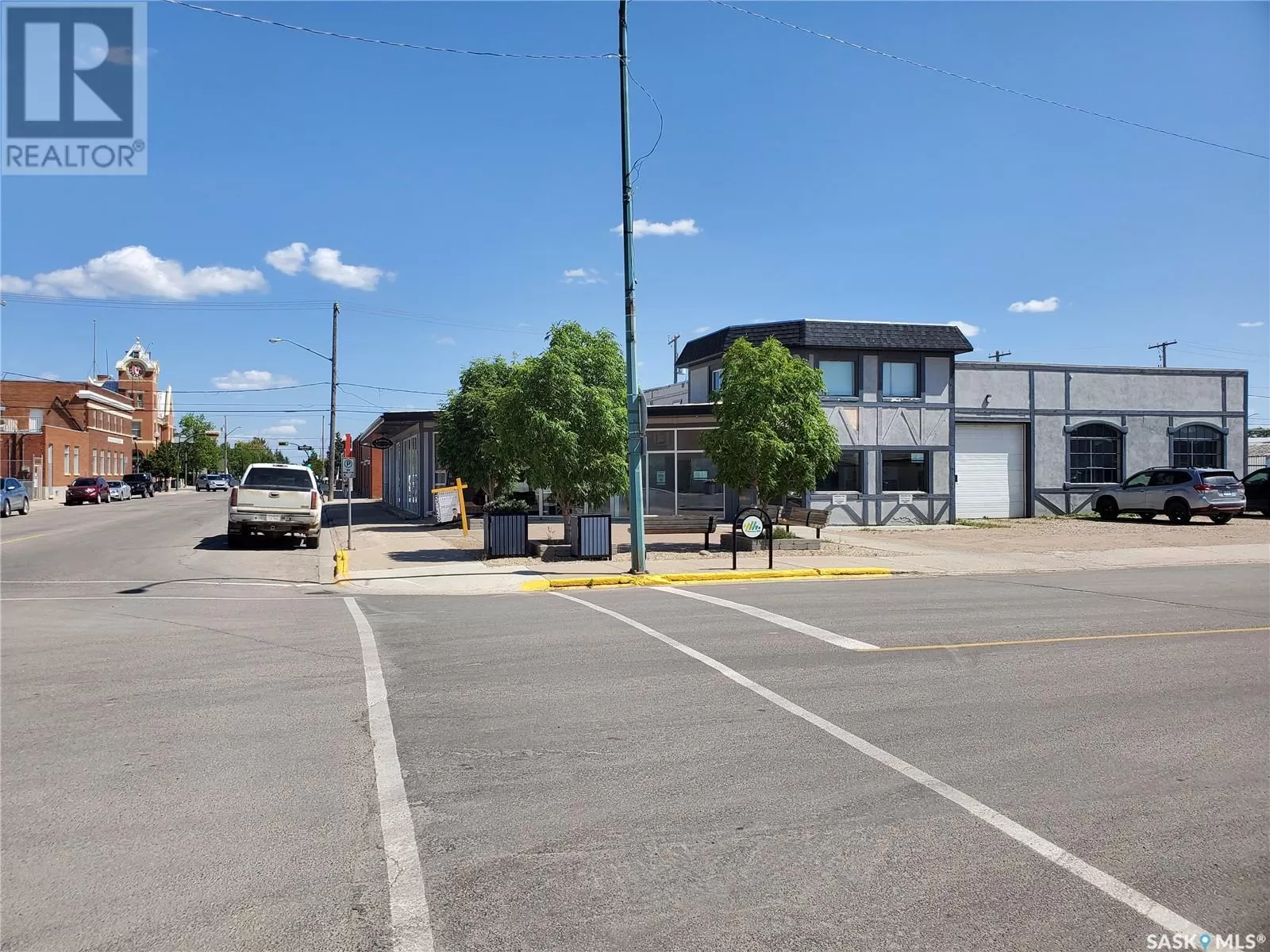 Warehouse for rent: 4 520 9th Street, Humboldt, Saskatchewan S0K 2A0