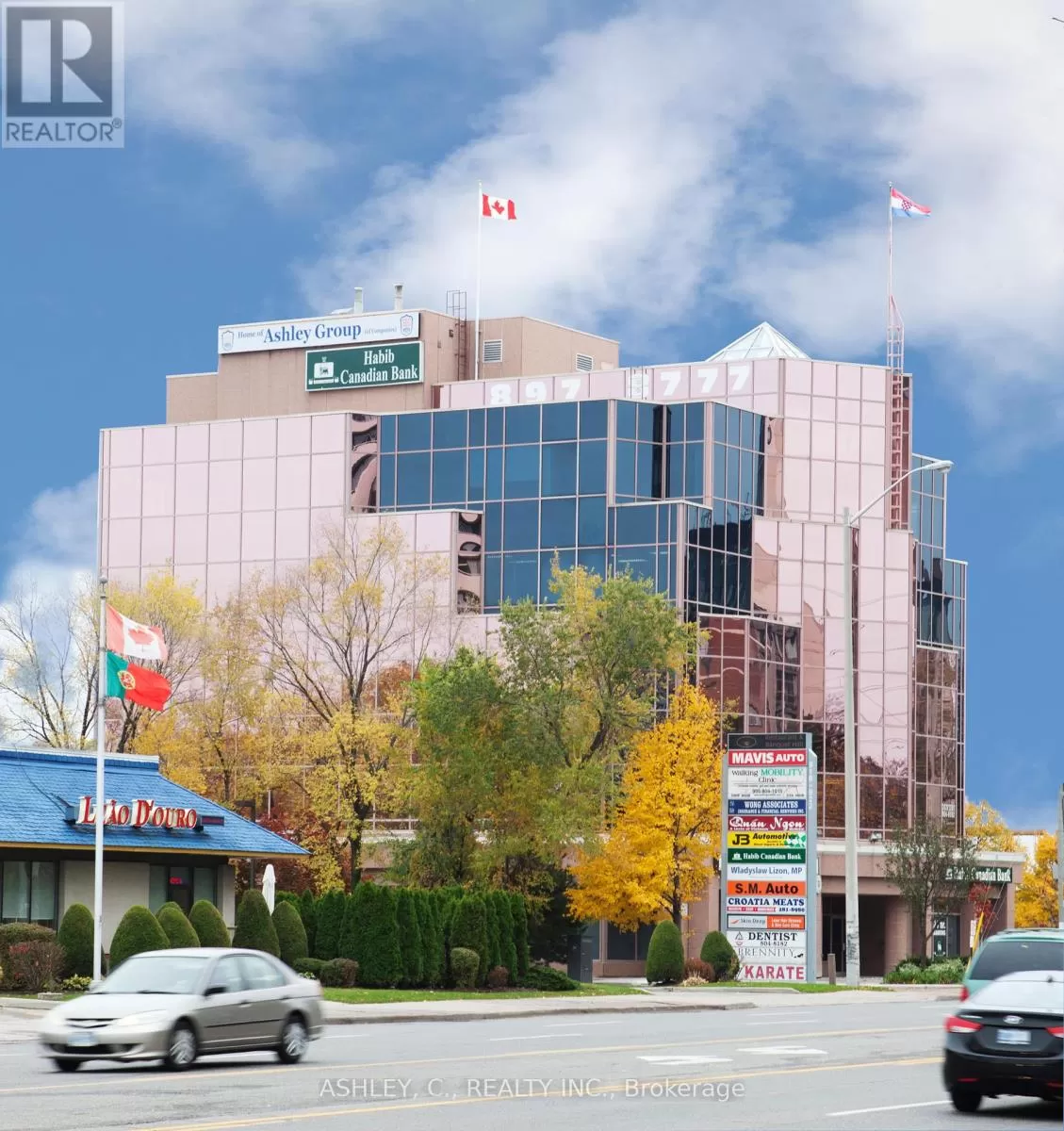 Offices for rent: 400 - 918 Dundas Street E, Mississauga, Ontario L4Y 4H9