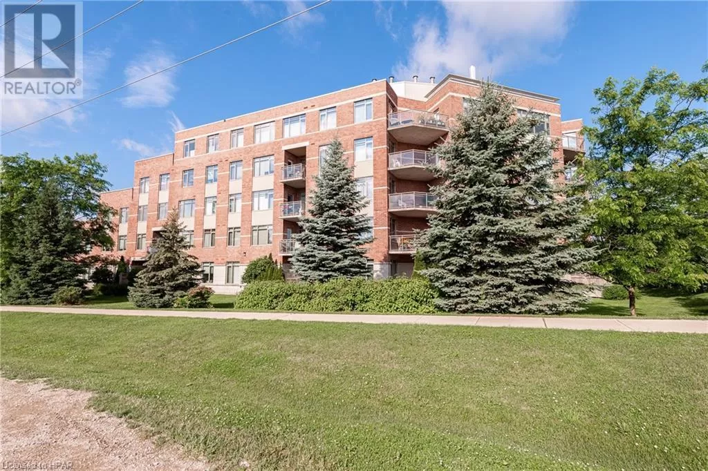 Apartment for rent: 400 Romeo Street N Unit# 113, Stratford, Ontario N5A 0A2