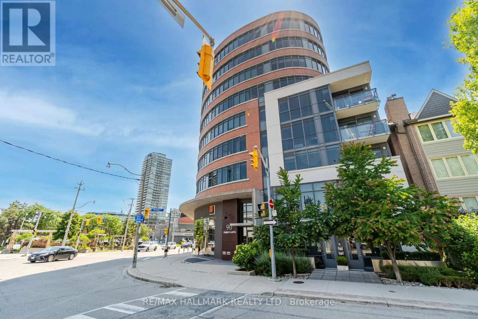 Apartment for rent: 401 - 90 Trinity Street, Toronto, Ontario M5A 3C6